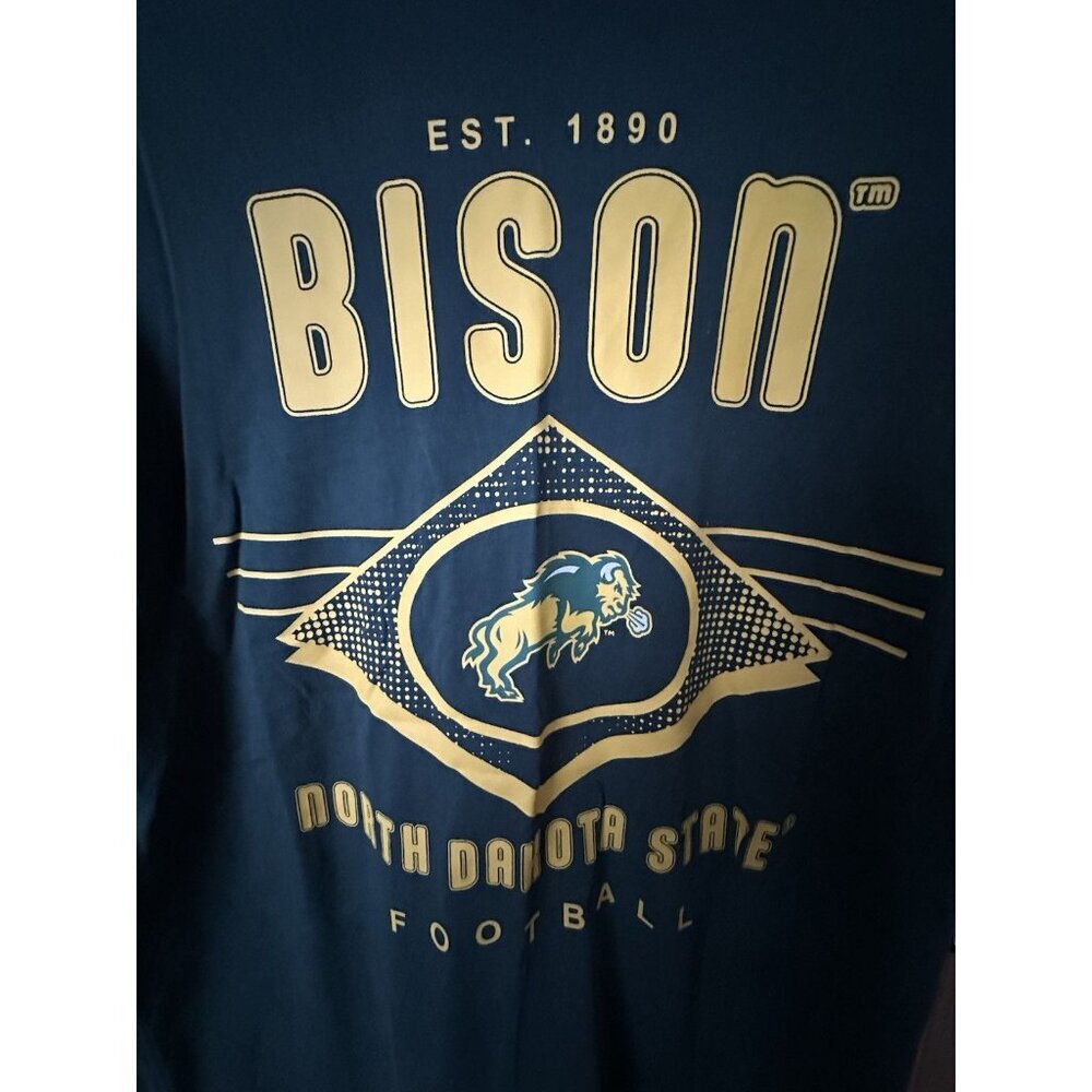 NCAA NORTH DAKOTA STATE‎ UNIVERSITY NDSU BISON Gameday Social TEE SHIRT Size M